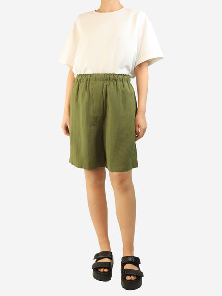 Green elasticated linen shorts - size UK 12 alternate image