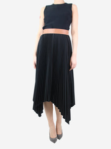Loewe Black pleated skirt - size UK 10