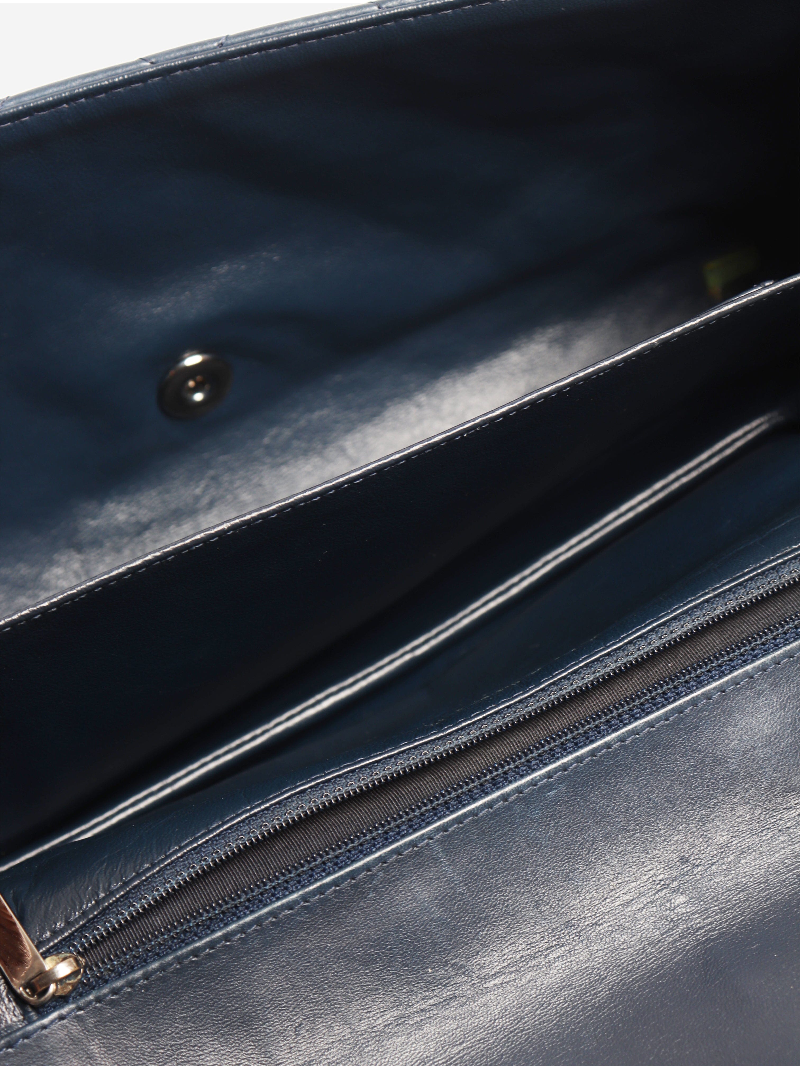 Navy 2012 east west boy bag Cross-body Bags Chanel 