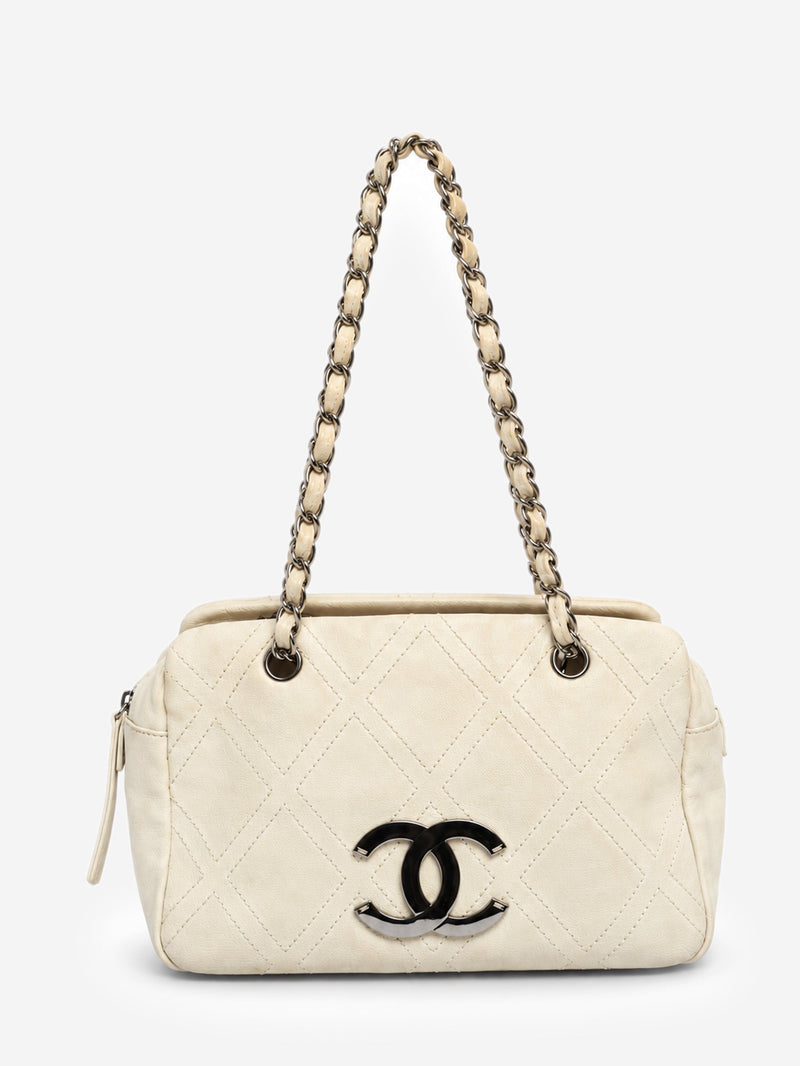 Cream 2006 leather diamond-stitched CC bowling bag Top Handle Bags Chanel 