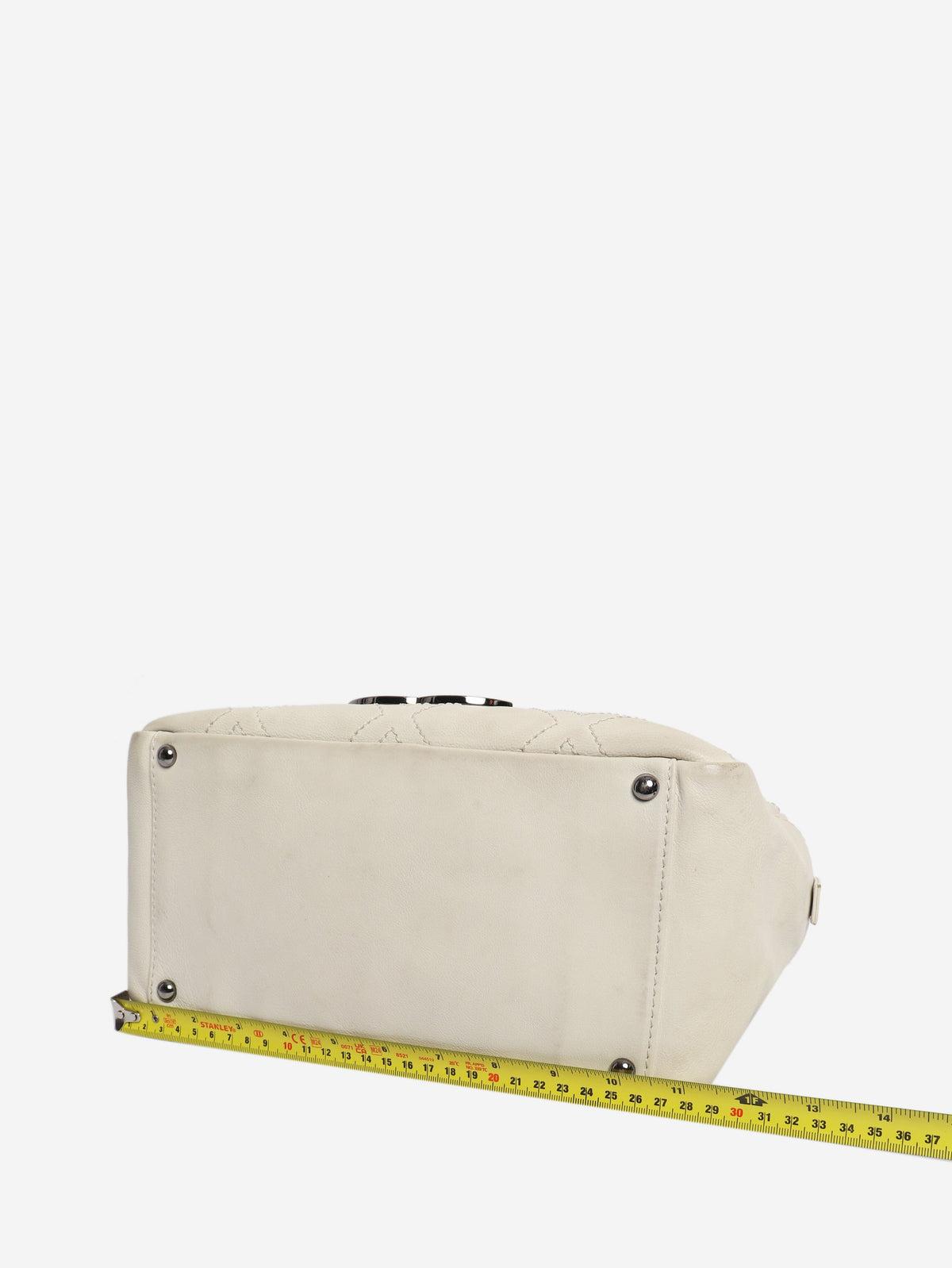Cream 2006 leather diamond-stitched CC bowling bag Top Handle Bags Chanel 