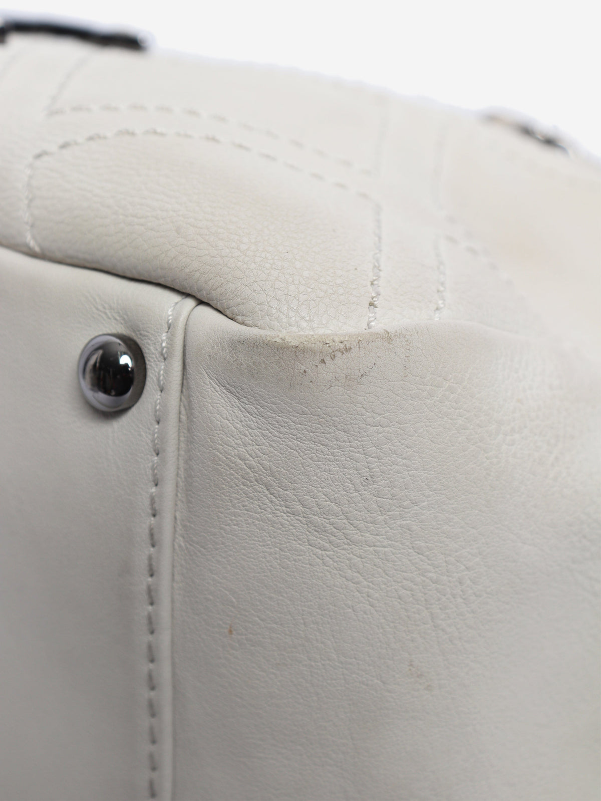 Cream 2006 leather diamond-stitched CC bowling bag Top Handle Bags Chanel 