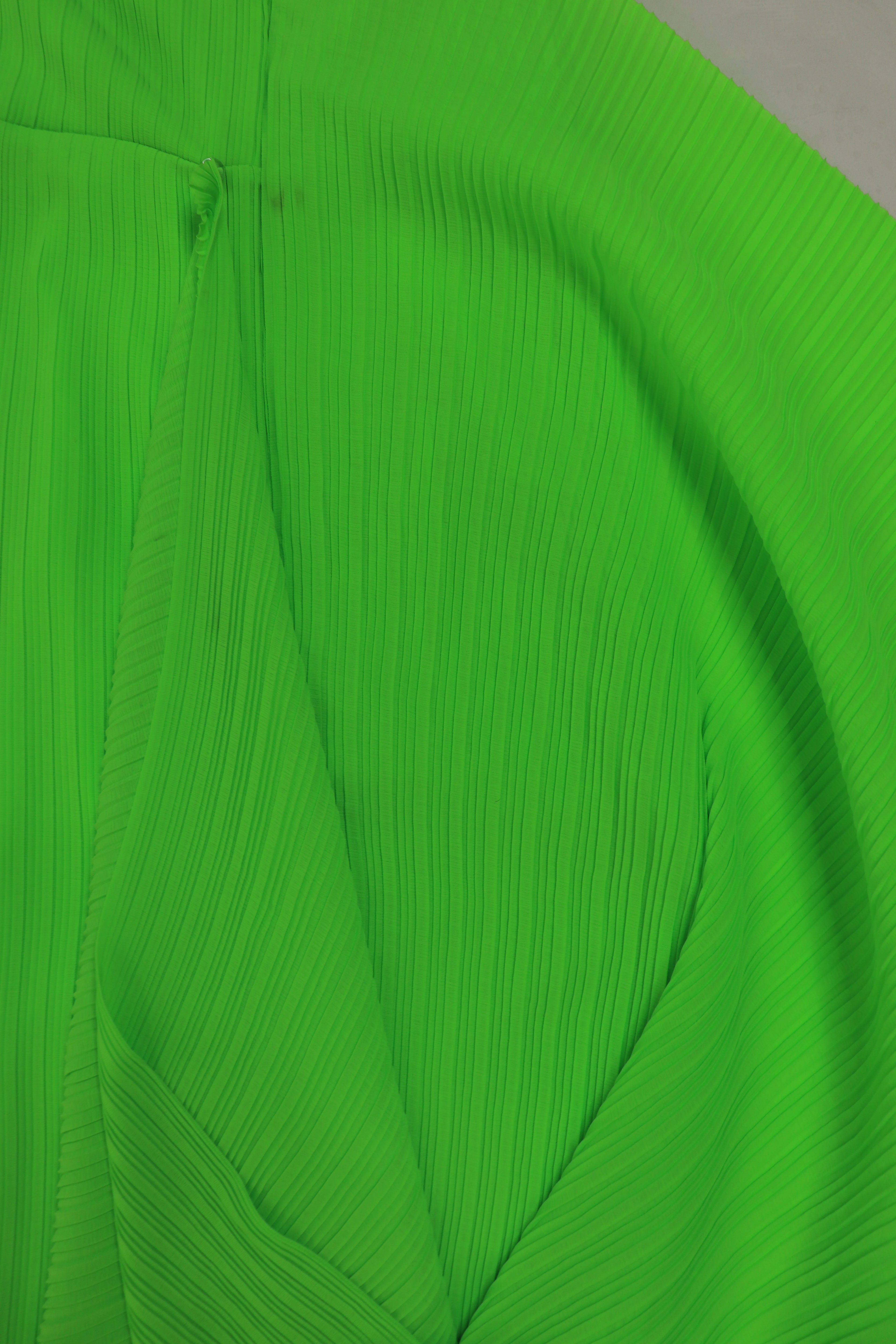 Green pleated dress - size UK 6