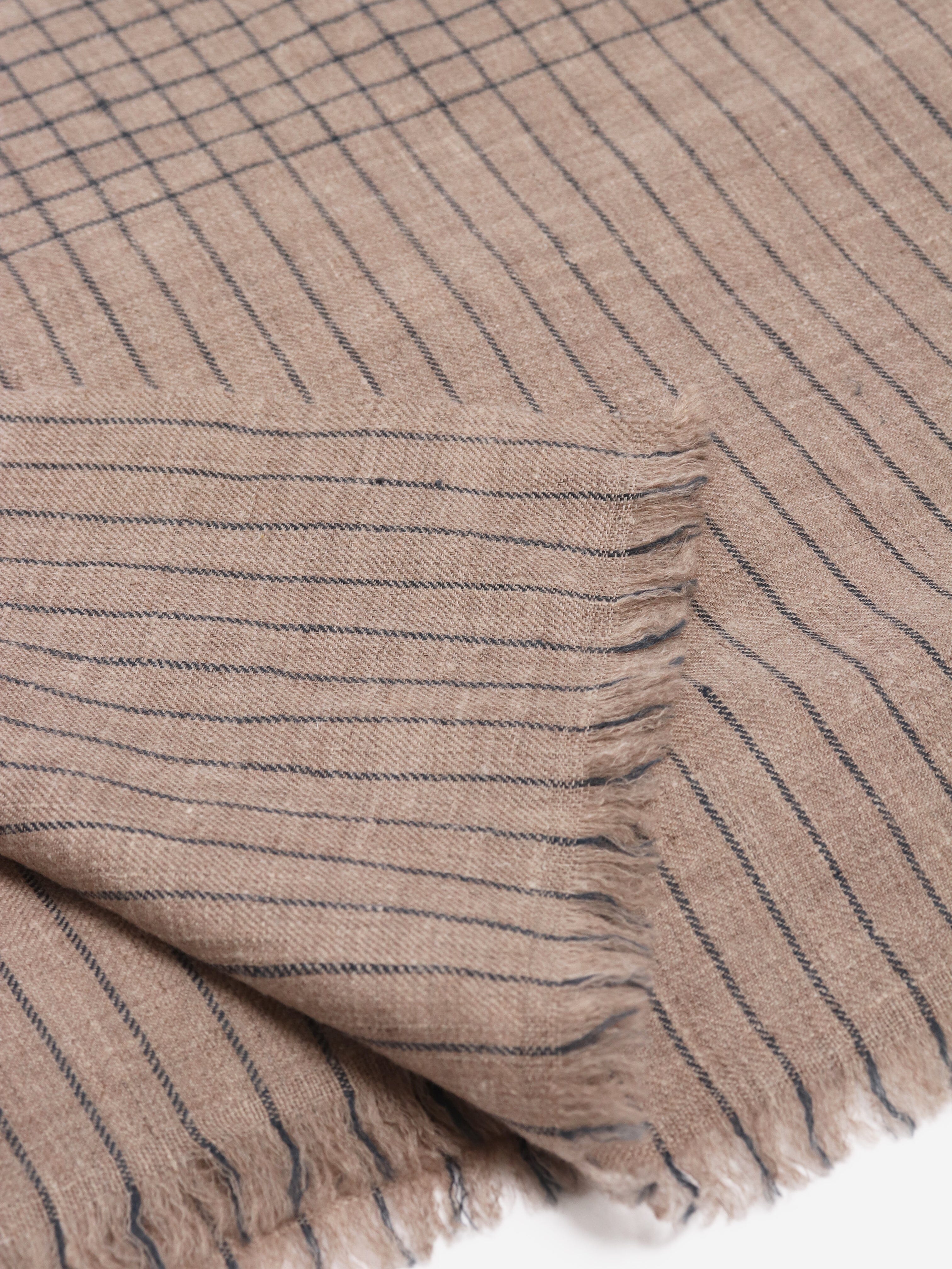 Neutral cashmere grid-check scarf Scarves Aime 