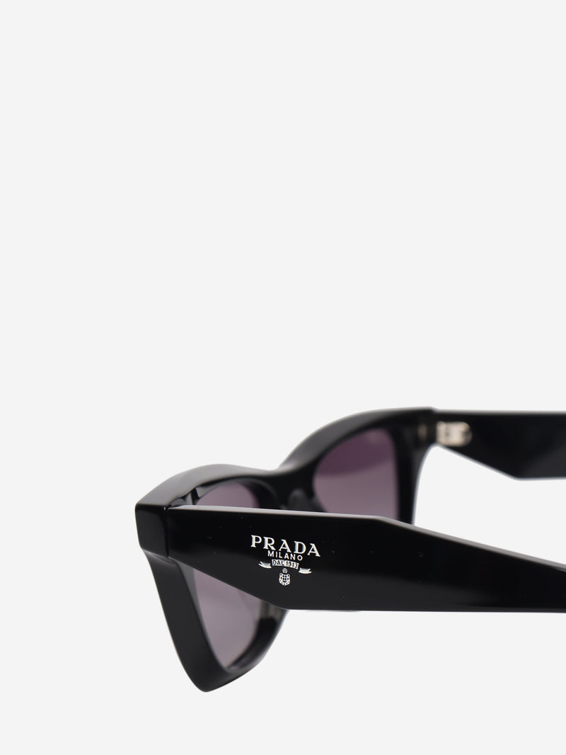 Black acetate cat-eye sunglasses Sunglasses Prada 