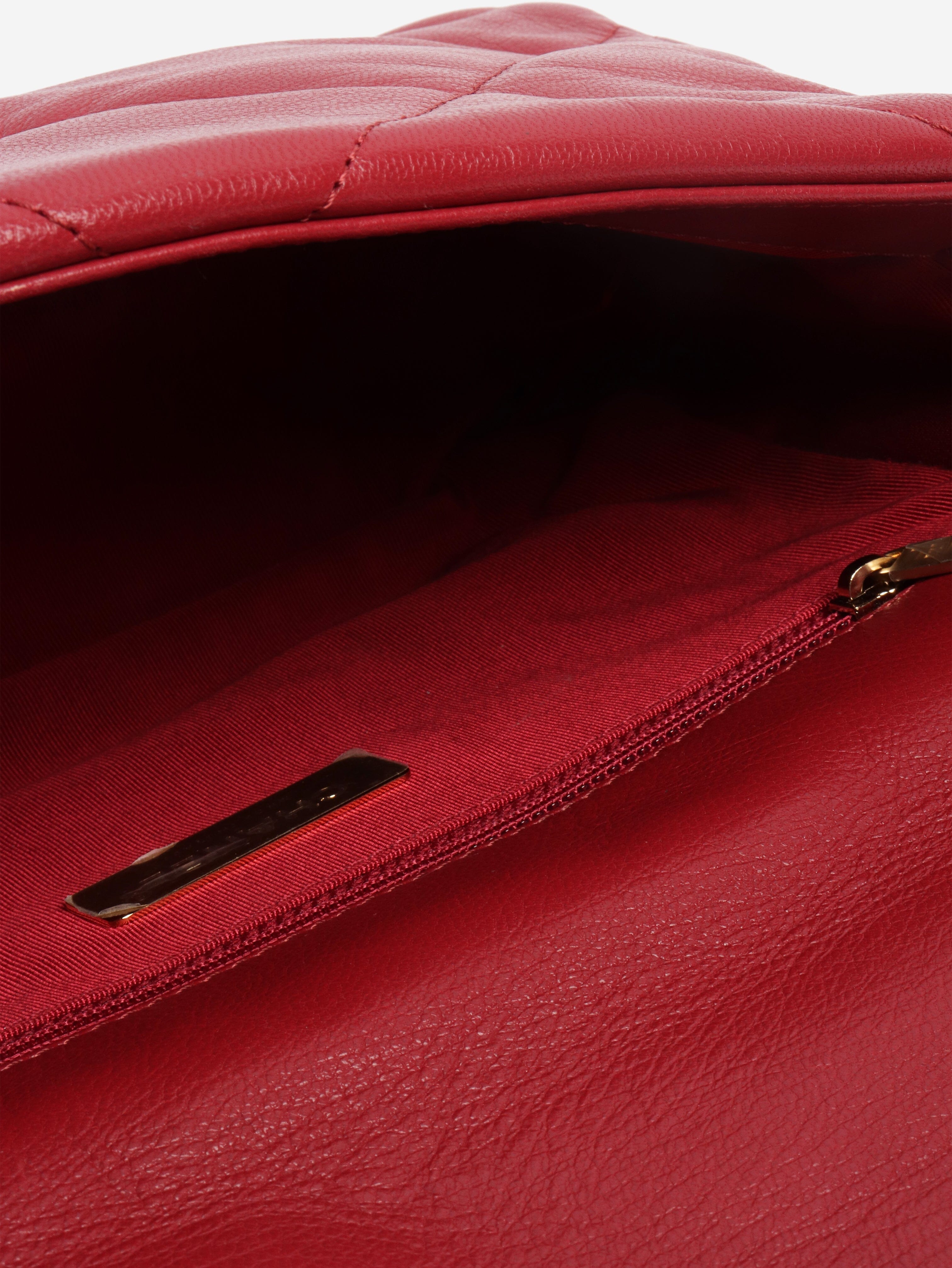 Red 2022 19 lambskin quilted shoulder bag Shoulder bags Chanel 