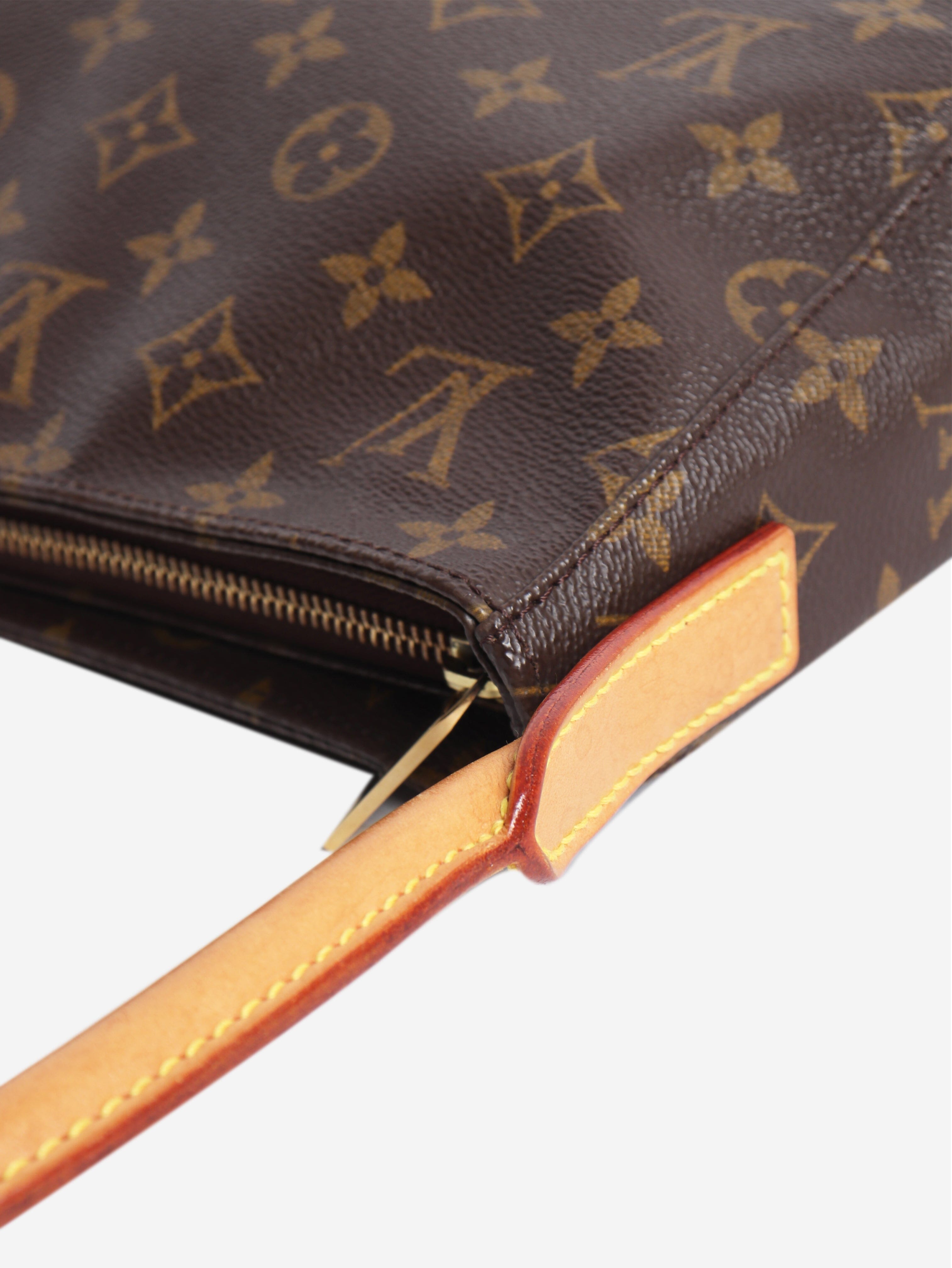 Brown 2001 Monogram Looping MM bag Shoulder bags Louis Vuitton 
