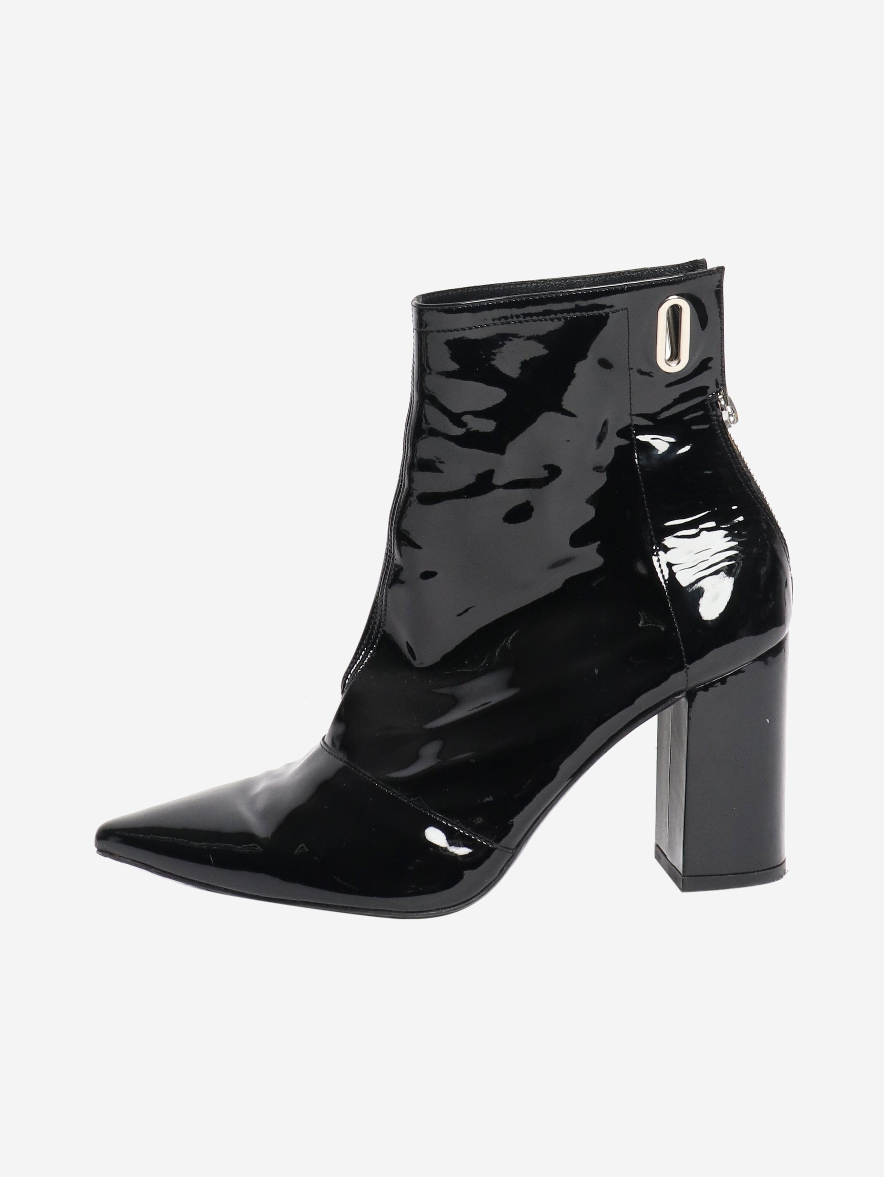 Black patent boots - size EU 40 (UK 7) Boots Robert Clergerie 
