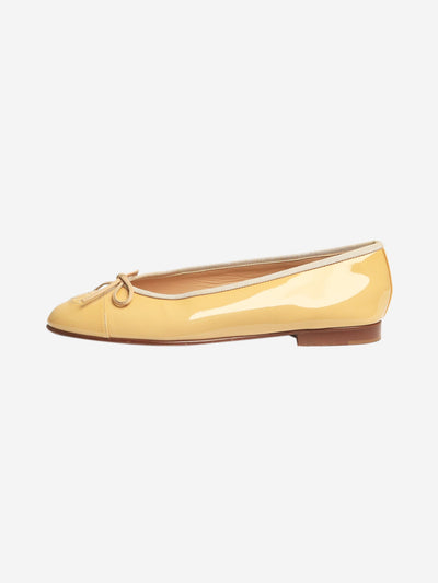 Yellow patent leather ballet flats - size EU 38.5 (UK 5.5) Flat Shoes Chanel 