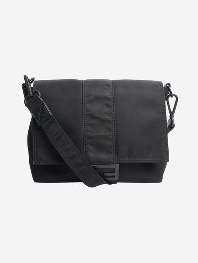 Fendi Shoulder bags - size Shoulder bags Fendi 