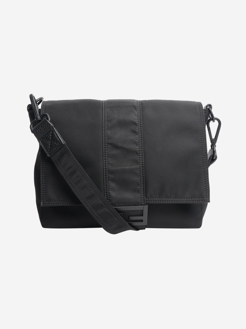 Fendi Shoulder bags - size Shoulder bags Fendi 