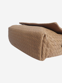 Beige Giorno intrecciato shoulder flap bag