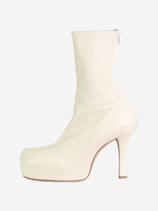 Bottega Veneta Cream concealed platform leather ankle boots - size EU 37.5
