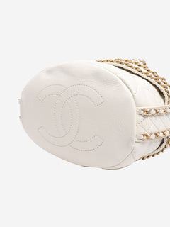 Chanel Shoulder bags - size Shoulder bags Chanel 