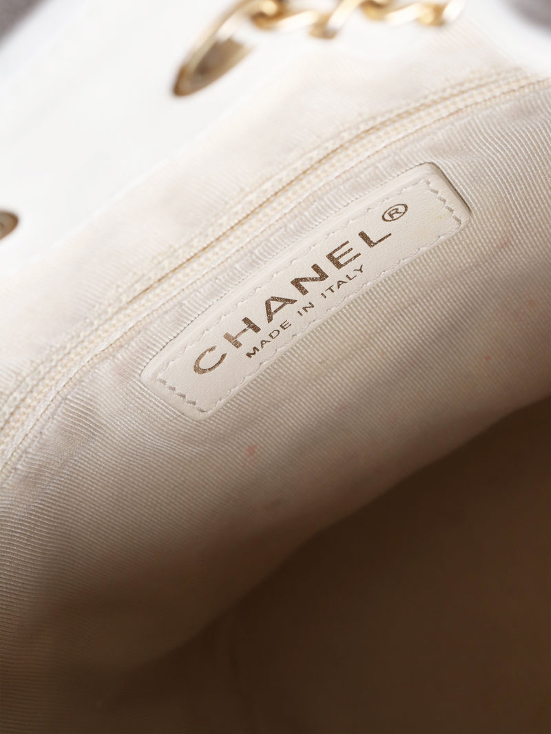 Chanel Shoulder bags - size Shoulder bags Chanel 