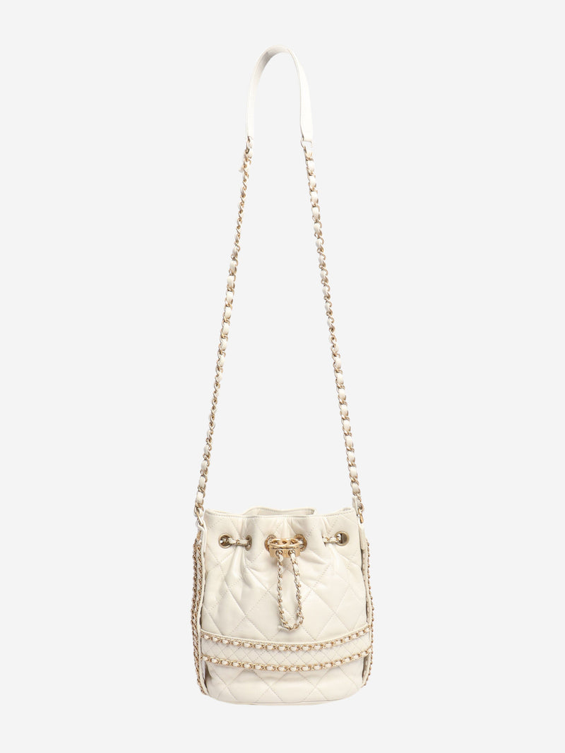 Chanel Shoulder bags - size Shoulder bags Chanel 