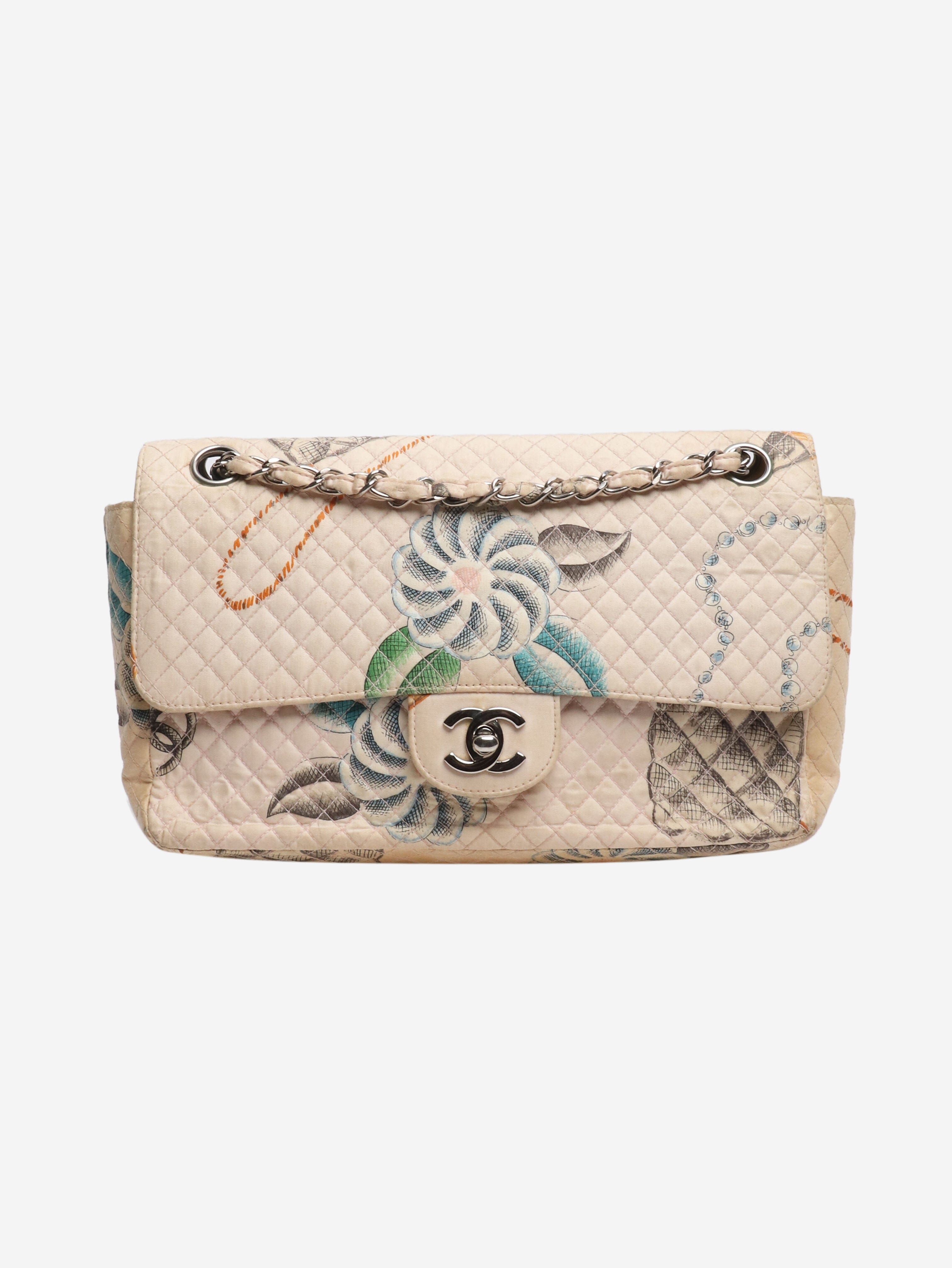 Chanel Shoulder bags - size Shoulder bags Chanel 
