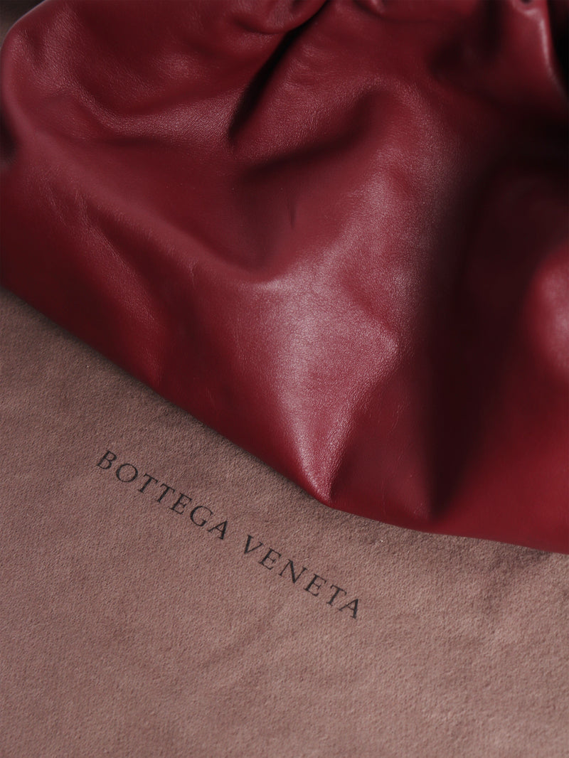 Maroon leather pouch bag Clutch bags Bottega Veneta 