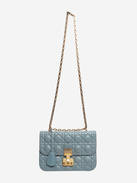 Blue Dioraddict flap bag alternate image
