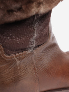 Chanel Brown fur-lined boots - size EU 38.5