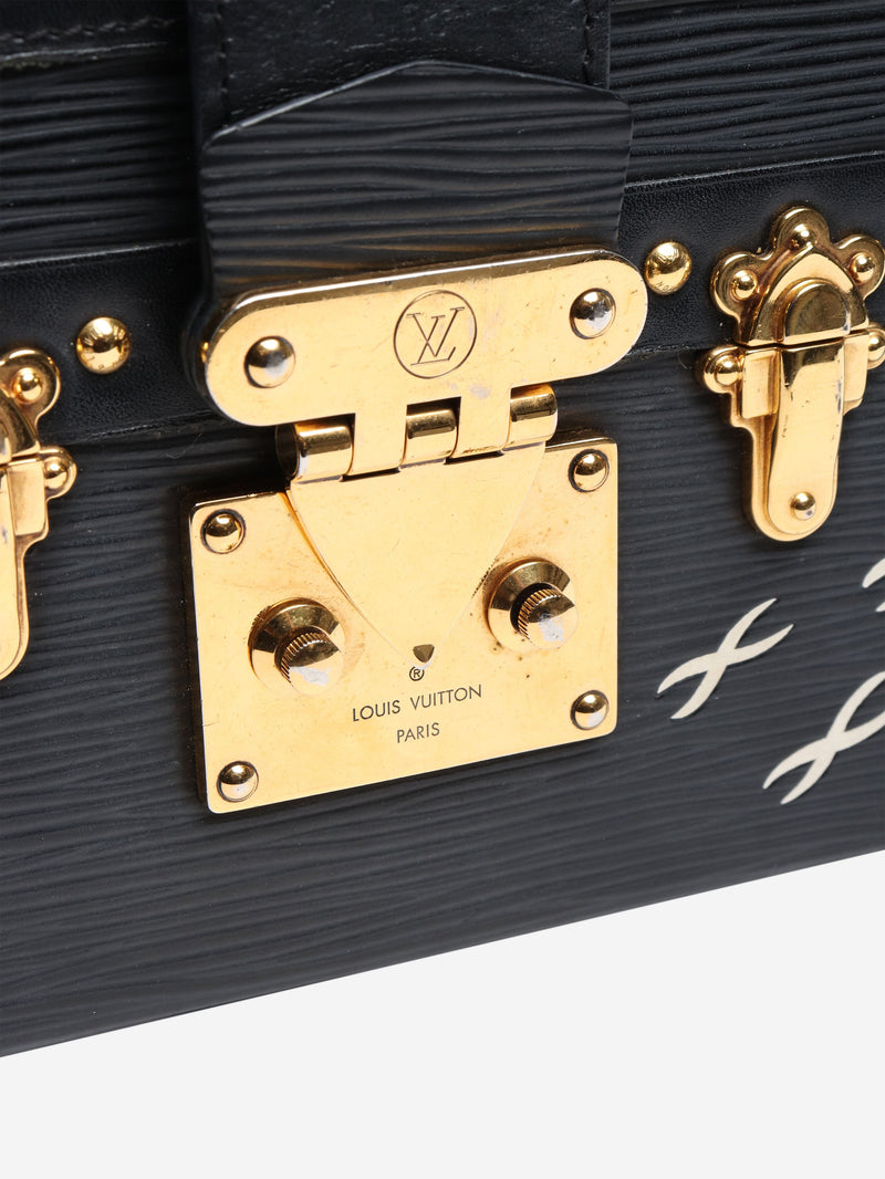 Louis Vuitton Shoulder bags - size Shoulder bags Louis Vuitton 