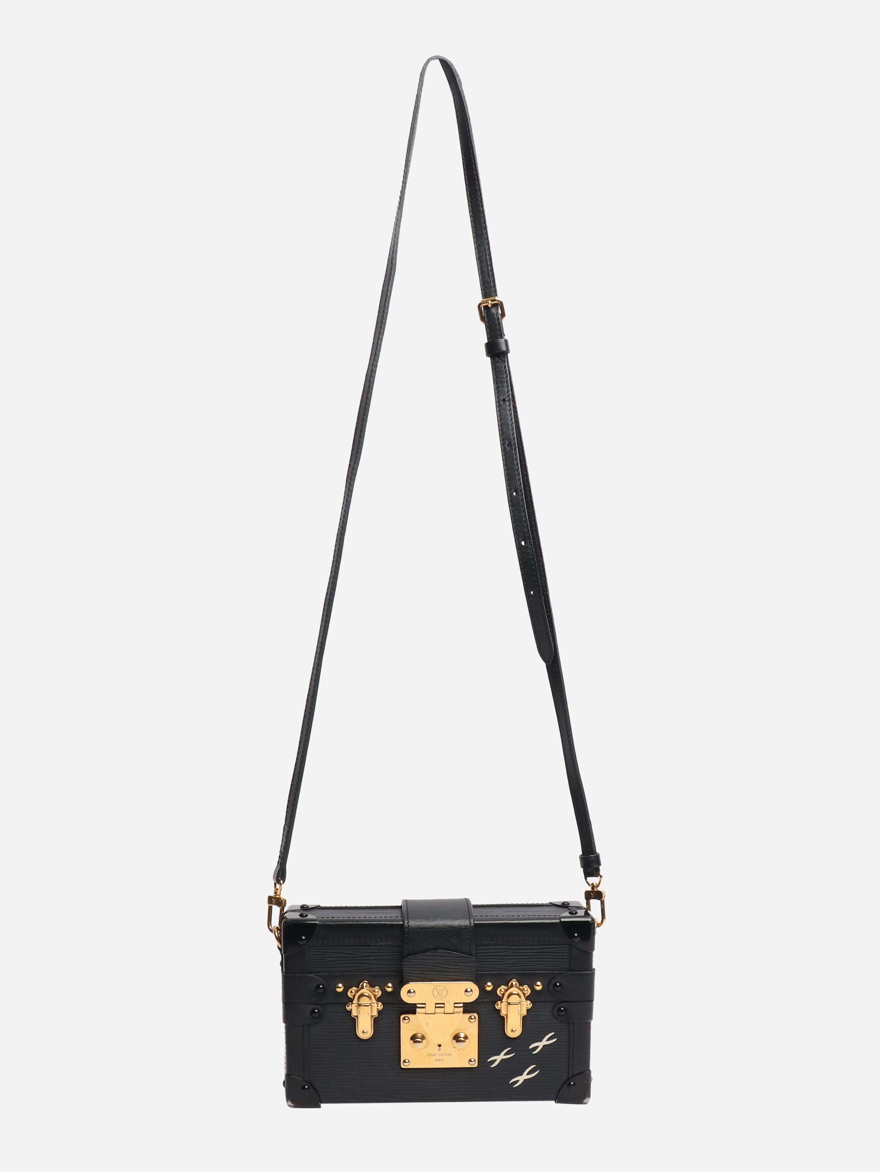 Louis Vuitton Shoulder bags - size Shoulder bags Louis Vuitton 