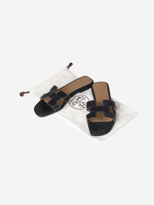 Hermes Black leather Oran sandals - size EU 37