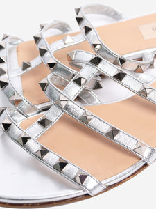 Valentino Silver Rockstud flat sandals - size EU 37