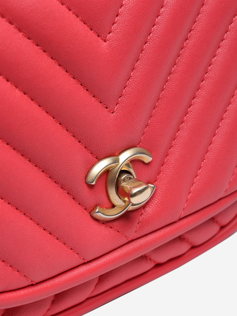 Pink 2017 chevron v-stitch lambskin shoulder bag Shoulder bags Chanel 
