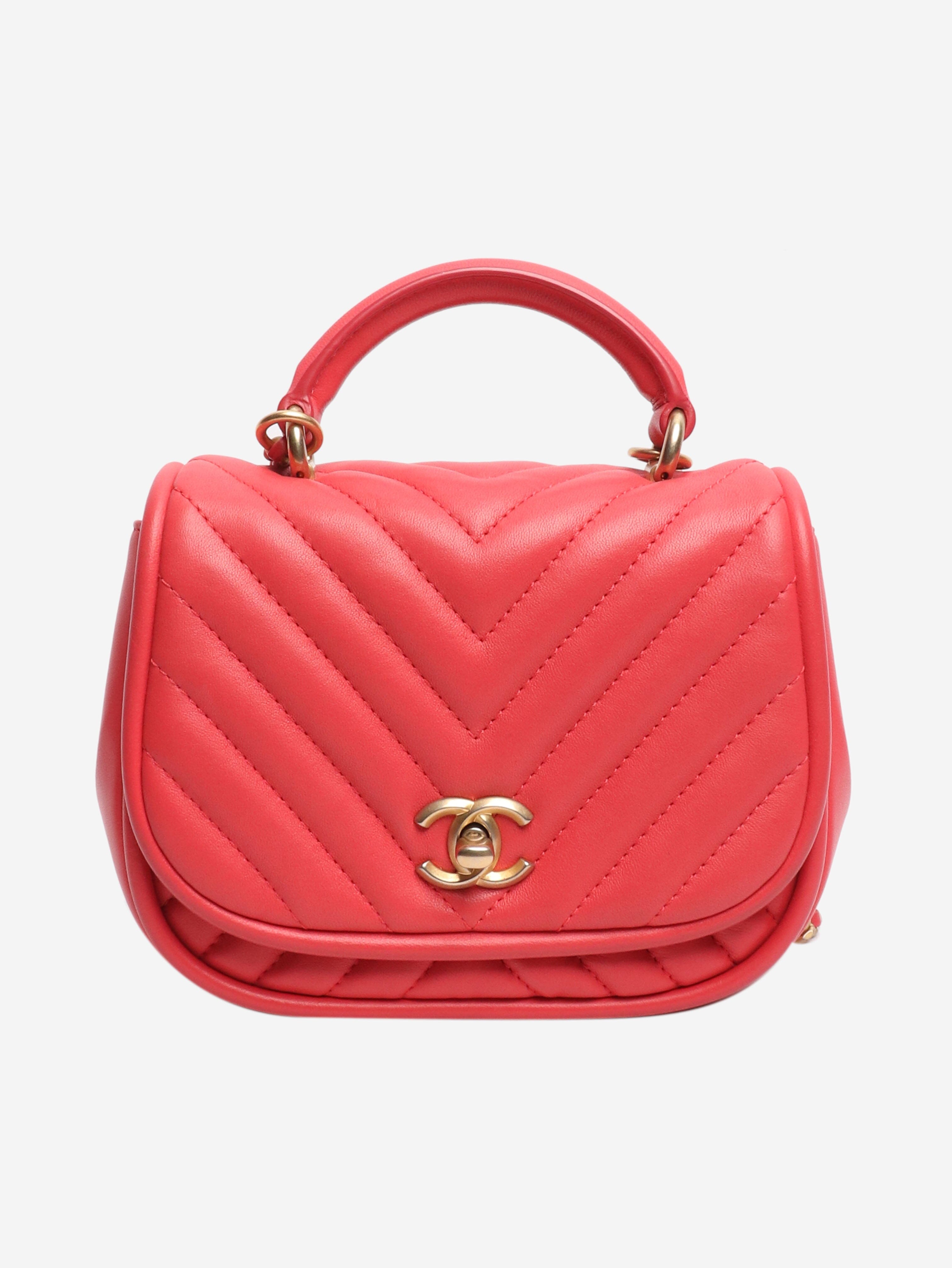 Pink 2017 chevron v-stitch lambskin shoulder bag Shoulder bags Chanel 
