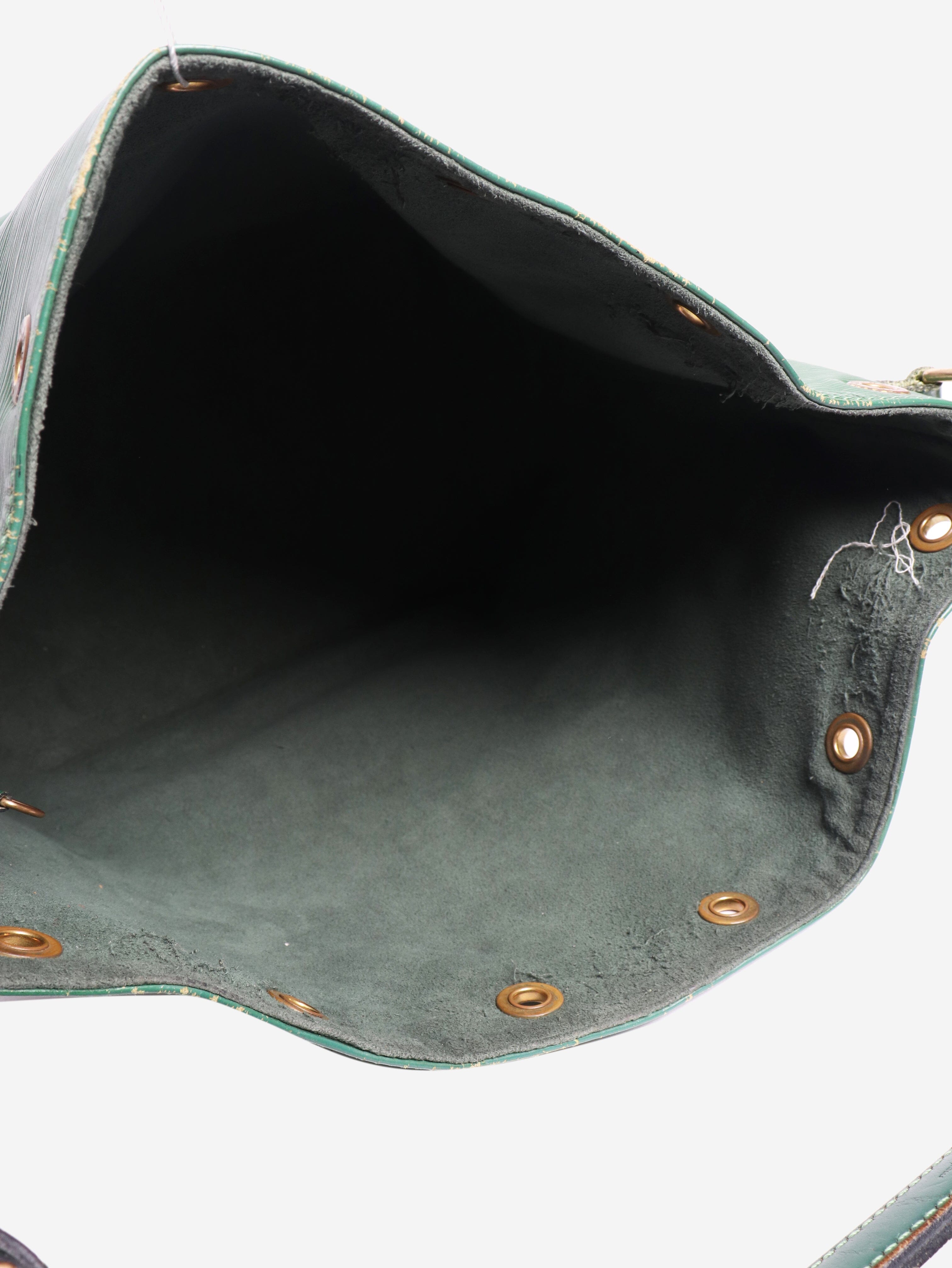 Green Noe Bucket bag in Epi leather Shoulder bags Louis Vuitton 