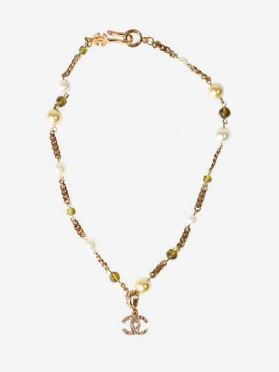 Gold pearl embellished CC necklace Necklaces Chanel 