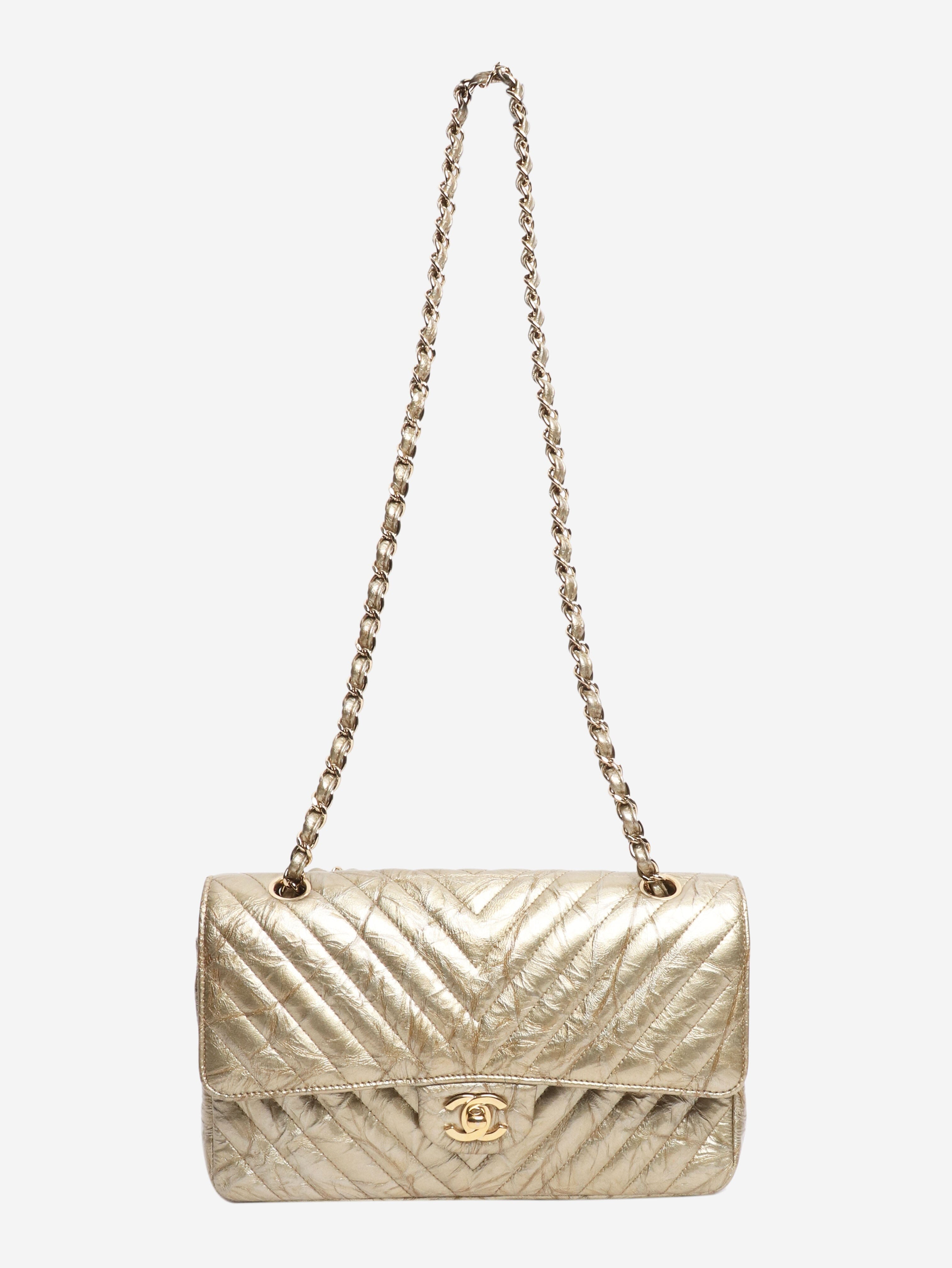 Gold 2018 medium chevron-quilted crumpled lambskin double flap shoulder bag Shoulder bags Chanel 