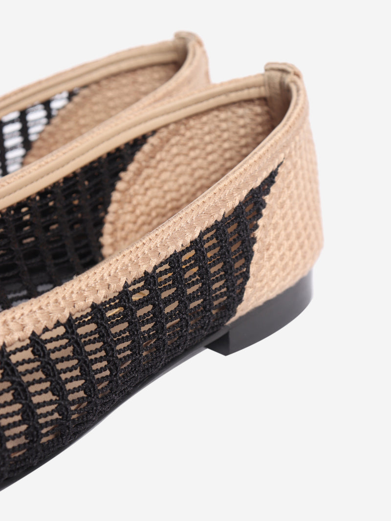 Beige and black crochet ballet flats - size EU 36 (UK 3) Flat Shoes Chanel 