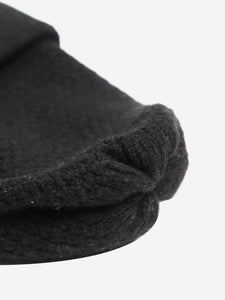 Chanel Black cashmere beanie