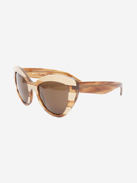 Brown stripey cat-eye sunglasses alternate image