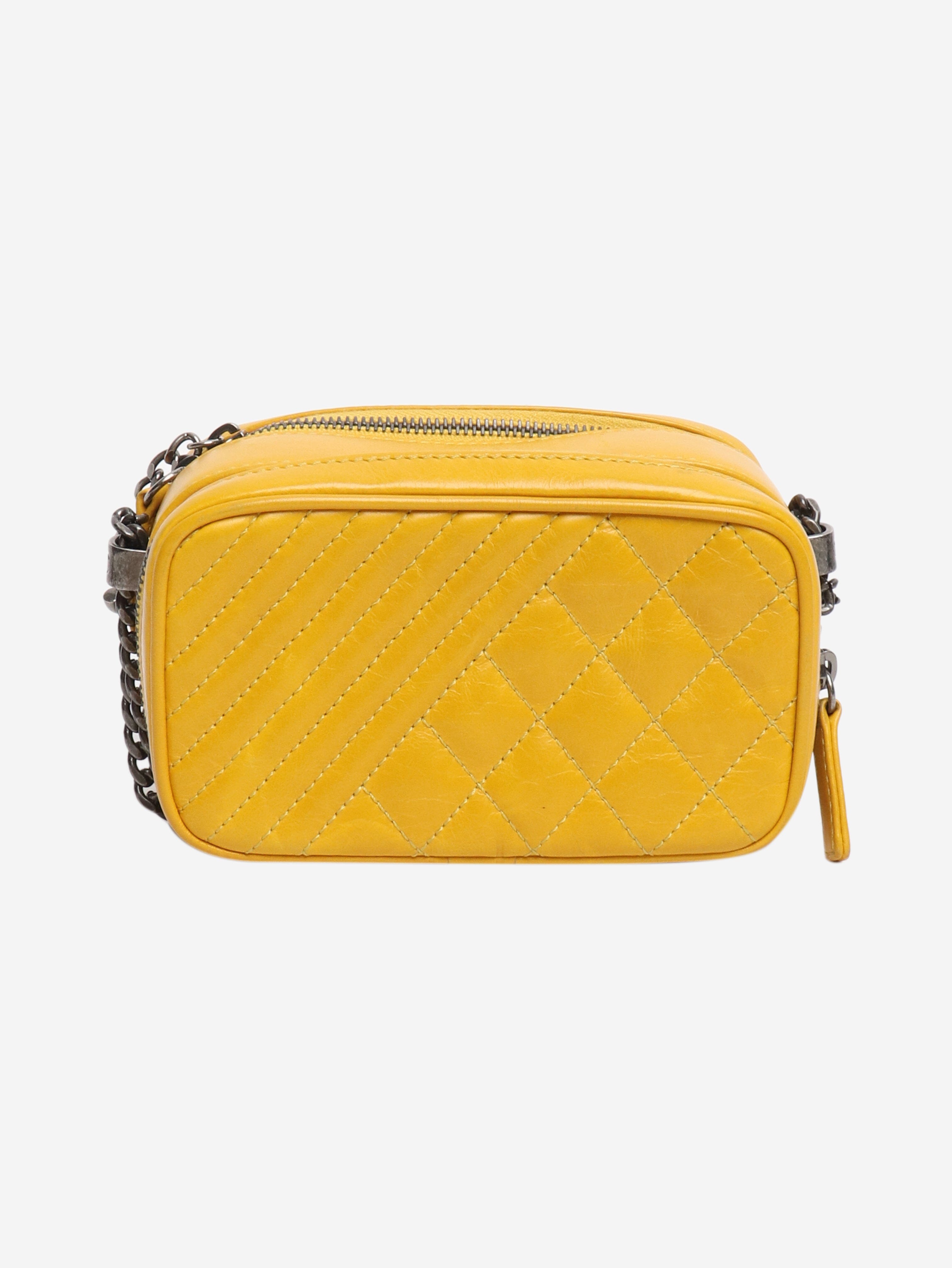 Chanel Shoulder bags - size Shoulder bags Chanel 