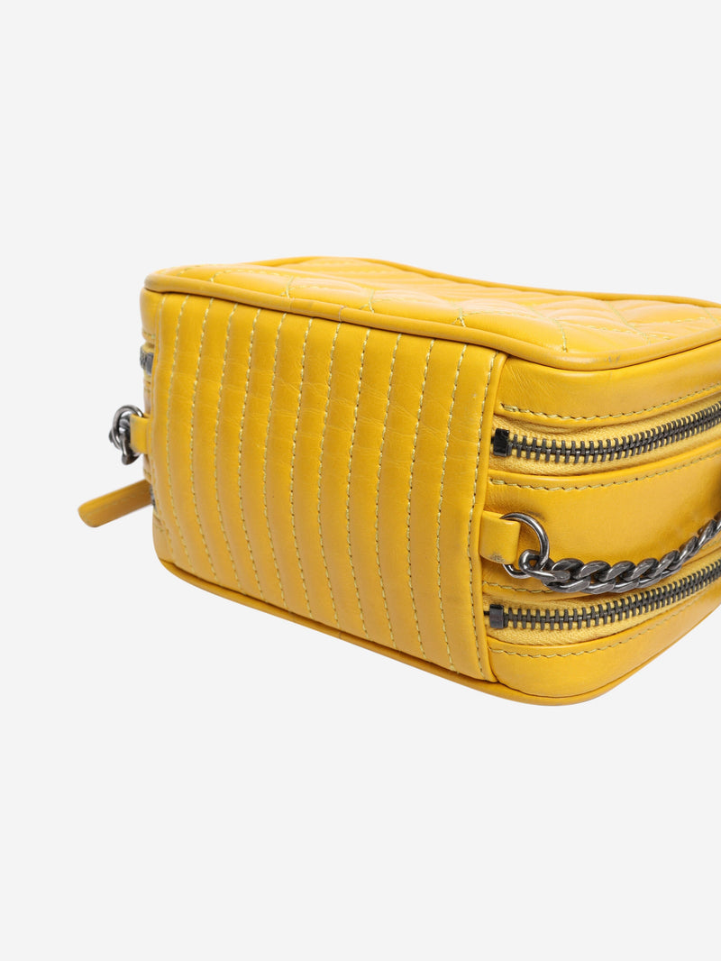 Chanel Shoulder bags - size Shoulder bags Chanel 