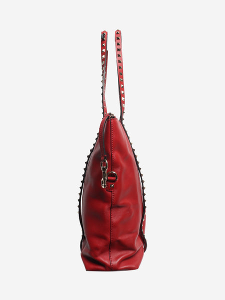 Red Rockstud leather tote bag alternate image