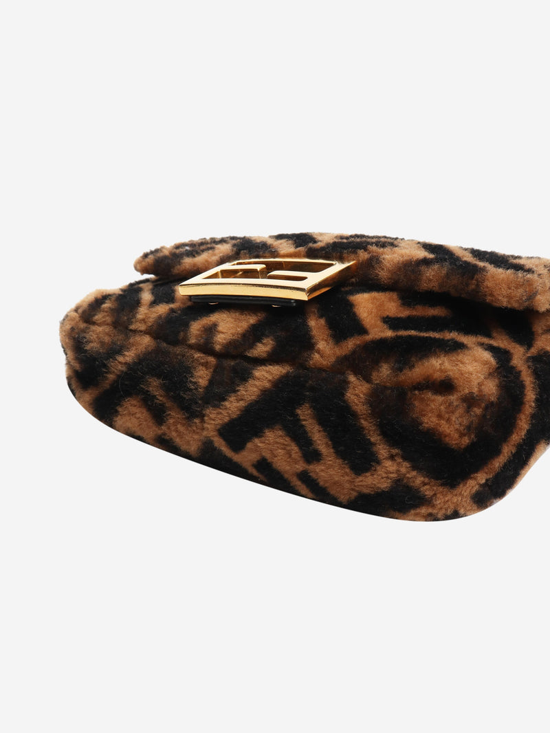Brown teddy fleece Zucca Baguette bag Cross-body bags Fendi 
