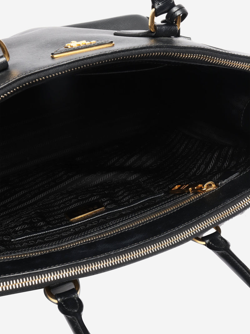 Black Saffiano Galleria bag Top Handle Bags Prada 