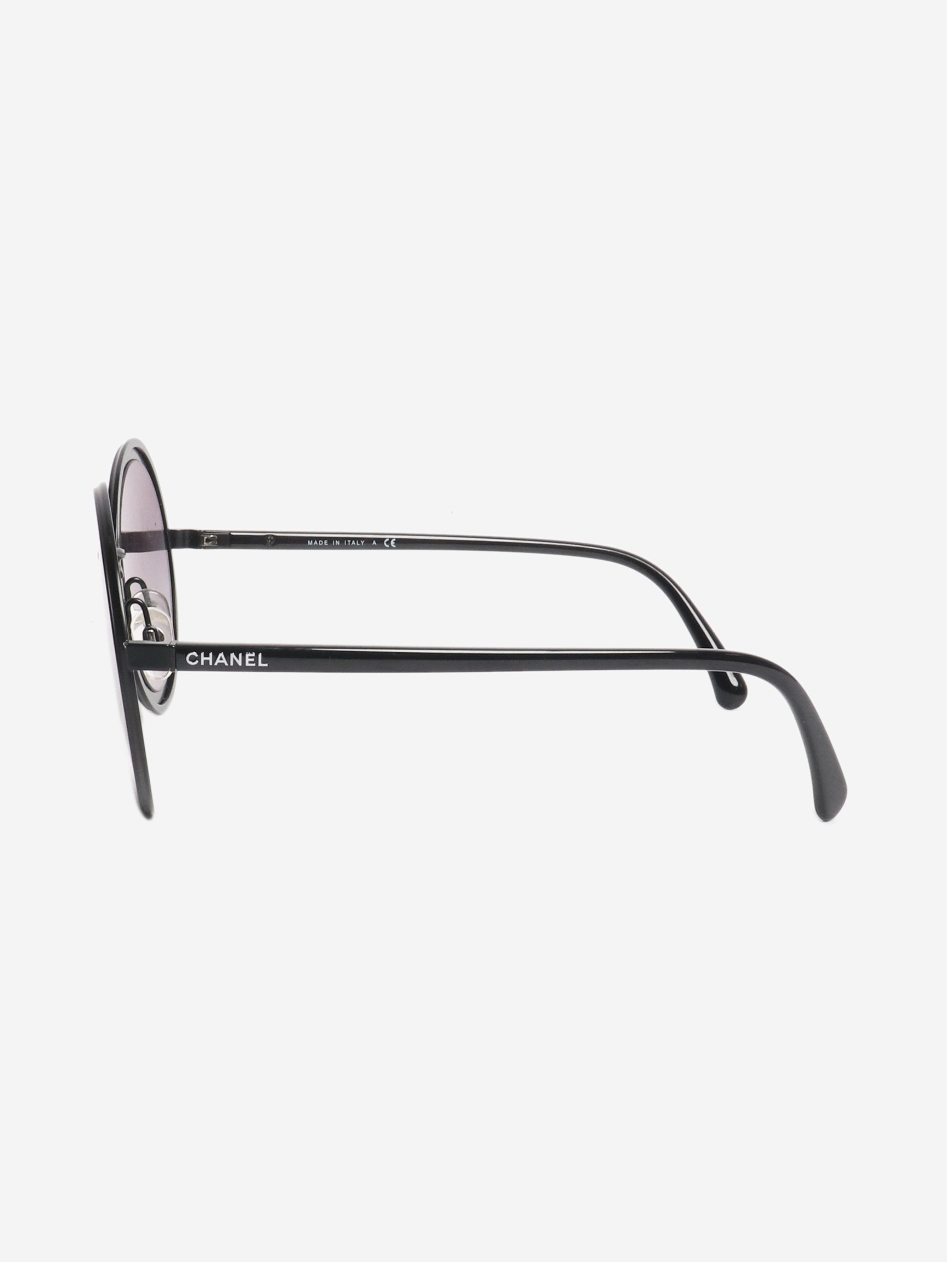 Black round-frame sunglasses Sunglasses Chanel 