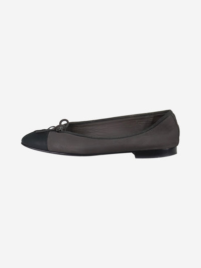 Grey bow decor ballet flats - size EU 37 (UK 4) Flat Shoes Chanel 