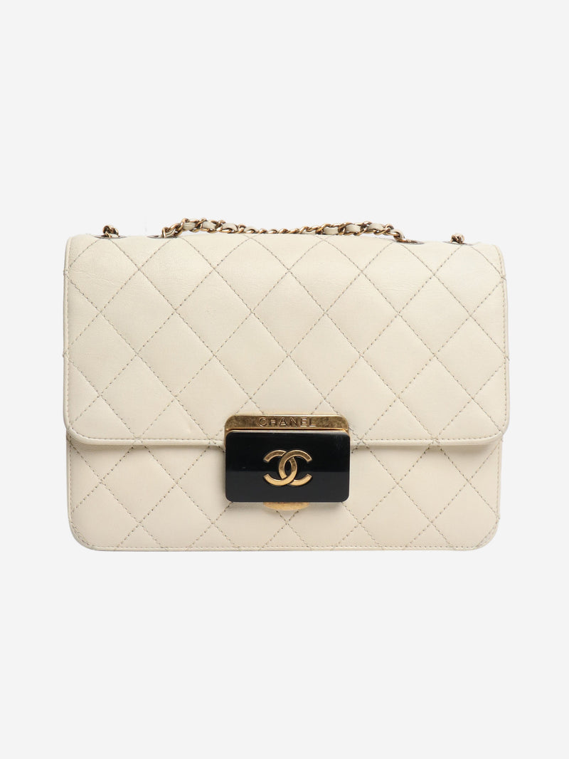 Ivory leather 2016 Beauty lock flap bag Shoulder bags Chanel 