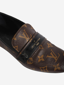 Louis Vuitton Brown Monogram loafers - size EU 36