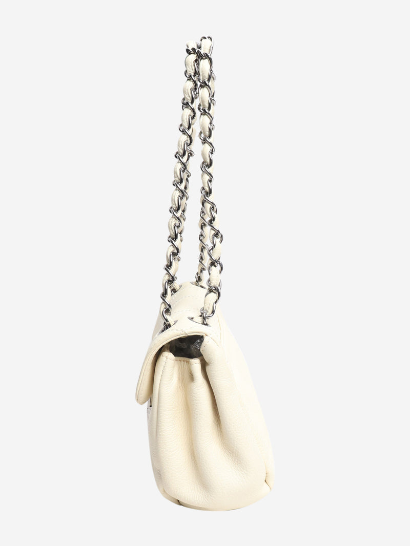 Chanel Shoulder bags - size Shoulder bags Chanel 