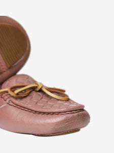 Bottega Veneta Dusty pink Intrecciato leather boat shoes - size EU 37
