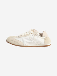 Neutral Flow runners - size EU 39