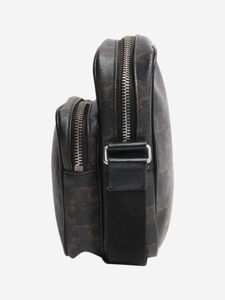 Brown Triomphe pouch bag alternate image