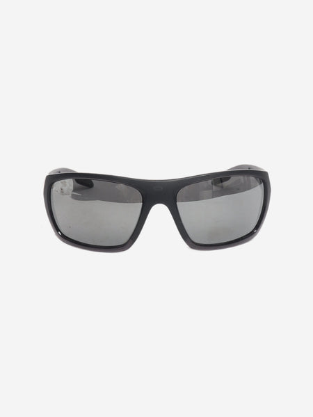 Black mirrored sunglasses product image
